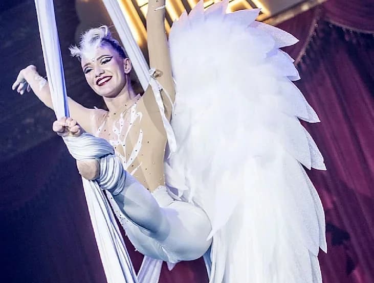 Experience the vibrant Love Sundays Dinner Show every Sunday at The Theater